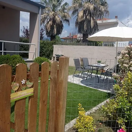 Art Holiday home Stavros (Thessaloniki)